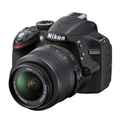 Nikon D3200 Cámara Digital SLR 24.2 Kit de lentes AF-S DX 18-55mm Negro