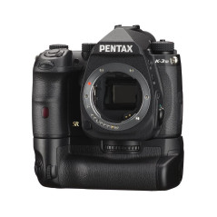 Cámara SLR Pentax K-3 Mark III Cuerpo desnudo Negro + Empuñadura D-BG8 Negro + 2ª Batería